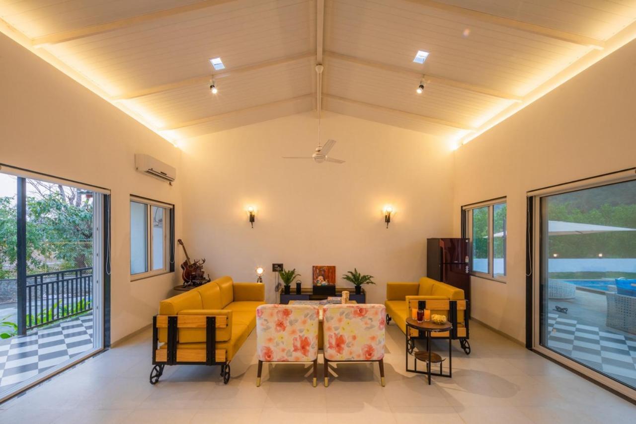 Saffronstays Turquoise Maison, คาร์จัต ภายนอก รูปภาพ